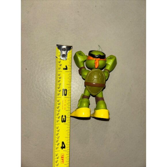 Turtles of Grayskull Michelangelo MOTU Origins Action Figure Broken Leg - Picture 5 of 7